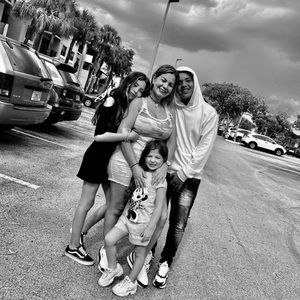 Meet your Posher, Nesbel